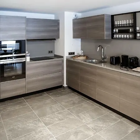 Apartman Luxury - - ае202